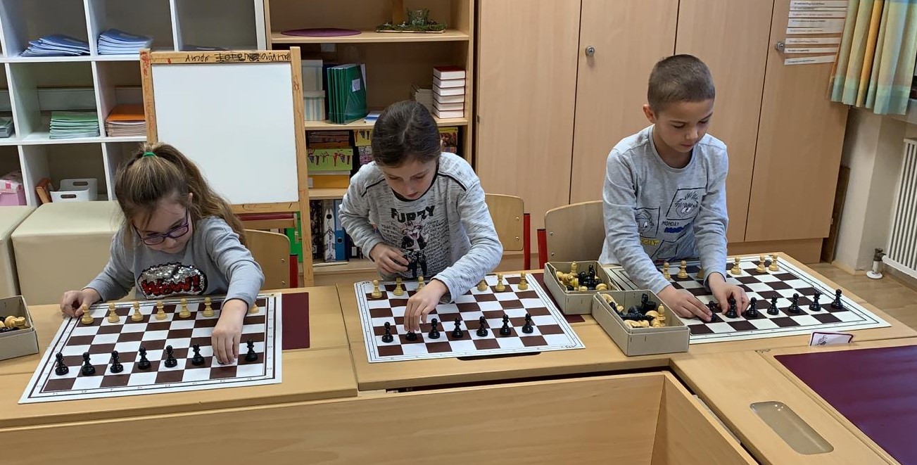 Schach in Schulen - 1. Halleiner Schachklub