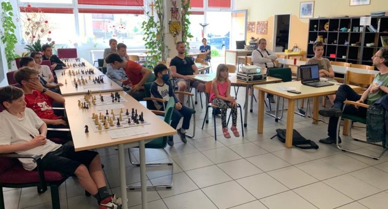„K – Projekt „wieder im Trainingszentrum vom 1.Halleiner Schachklub“